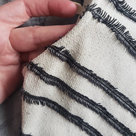 DKNY Sleeveless Striped Blouse Shirt - Picture 3 of 6